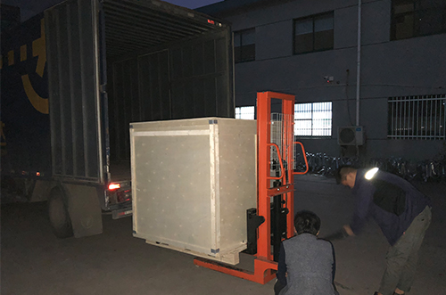 永州客戶SMT設(shè)備專車送貨，貨到上門安裝調(diào)試