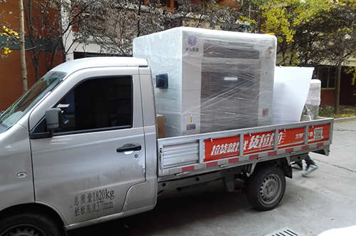 寧波客戶SMT設(shè)備專車送貨，貨到上門安裝調(diào)試